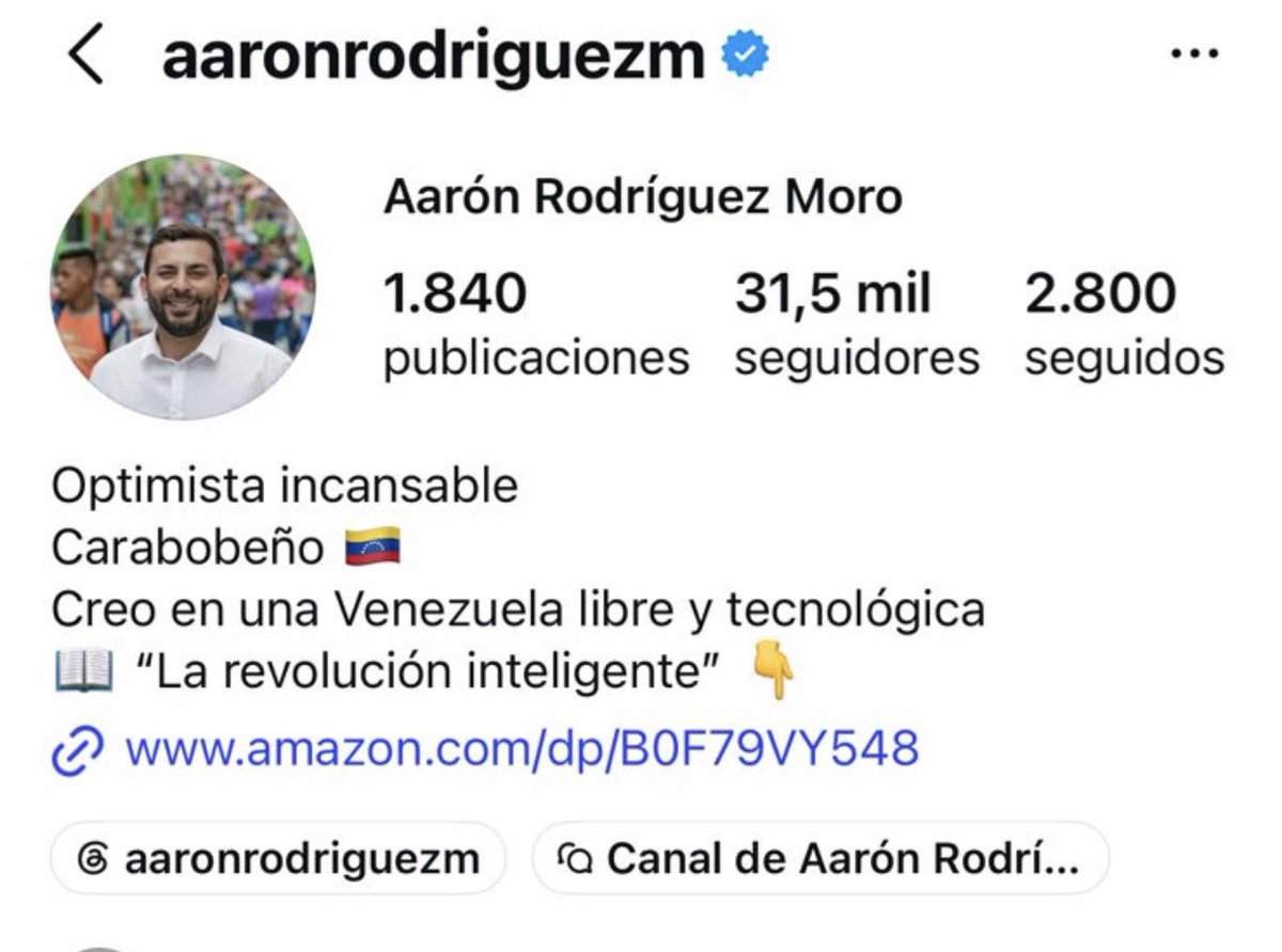 4F_Mamba's tweet photo. ¡Vean, los grandes "salvadores de la patria"! Se les terminó de caer la careta. 🤡 @ManuelGGM 

Mientras en el 2020 nos vendían un drama de terror por redes y aplaudían los bloqueos "por nuestro bien", ¿adivinen qué hacían por detrás? Raspar la olla de la tal "ayuda humanitaria".
Aquí están las pruebas. Papelito en mano. Los estados de cuenta del Bank of America no mienten.

Esta gente de Voluntad Popular agarró el dolor de todo un país y lo convirtió en su cajero automático personal.
Manuel García, allá en Aragua, coronando relajado con transferencias Zelle de $1,500 y más, las pruebas las tengo. Y el otro "héroe", Aarón Rodríguez Moro, metiéndose al bolsillo depósitos jugosos de $2,400 y $900 entre otras transferencias de las que también tengo pruebas. ¡Así facilito, así cualquiera es oposición! 💸
Pero espérense, que hay pa' todos en esa piñata. La lista de los que metieron la mano es más larga.
En ese mismo descaro de dólares manchados también salen salpicados cobrando lo suyo Gricel Gabriela Rosas Pérez, Josefa Gómez de Gill, Euromar Cárdenas y Jocelyn Caraballo Saavedra.
Todos pasándose sus Zelles y transferencias. 

¡Una guachafita macabra con el dinero que supuestamente era para salvar vidas, comprar medicinas y comida!
Qué sabroso es hacer política llorando por el hambre del pueblo ante las cámaras internacionales, para después irse a repartir los dólares gringos en la oscuridad.

Vendieron humo. Se cobraron en billetes verdes. Traficaron con la esperanza y se robaron la solidaridad para volverla su botín de guerra.
¡Qué asco de gente, de pana! Pura doble moral, puros ladrones de cuello blanco jugando a ser los buenos de la película.
¡Ladrones y corruptos!
