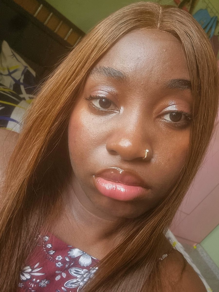 _iamartha's tweet photo. I just lost my job. Anyways I'm a sales representative (Cold caller and appointment setter) looking for a new job!💕 https://t.co/tk7ZNio32l