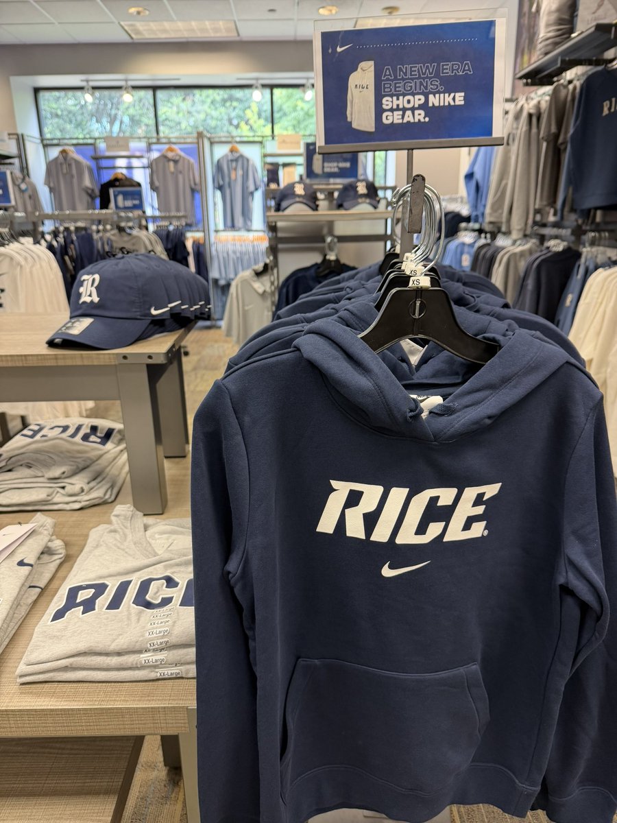 tmcclelland's tweet photo. Just popped in at the Rice Bookstore on campus. New NIKE gear has arrived. #RepTheR 🦉 https://t.co/iePjMR1YLB