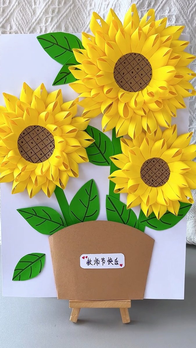 GagamelHbner's tweet photo. [Craft a paper flower with your little one this weekend!  This easy u0026 cheap activity sparks creativity u0026 sweet memories—tag a parent who needs this! #FamilyFun #DIYKids] https://t.co/yvDfhcVGNa