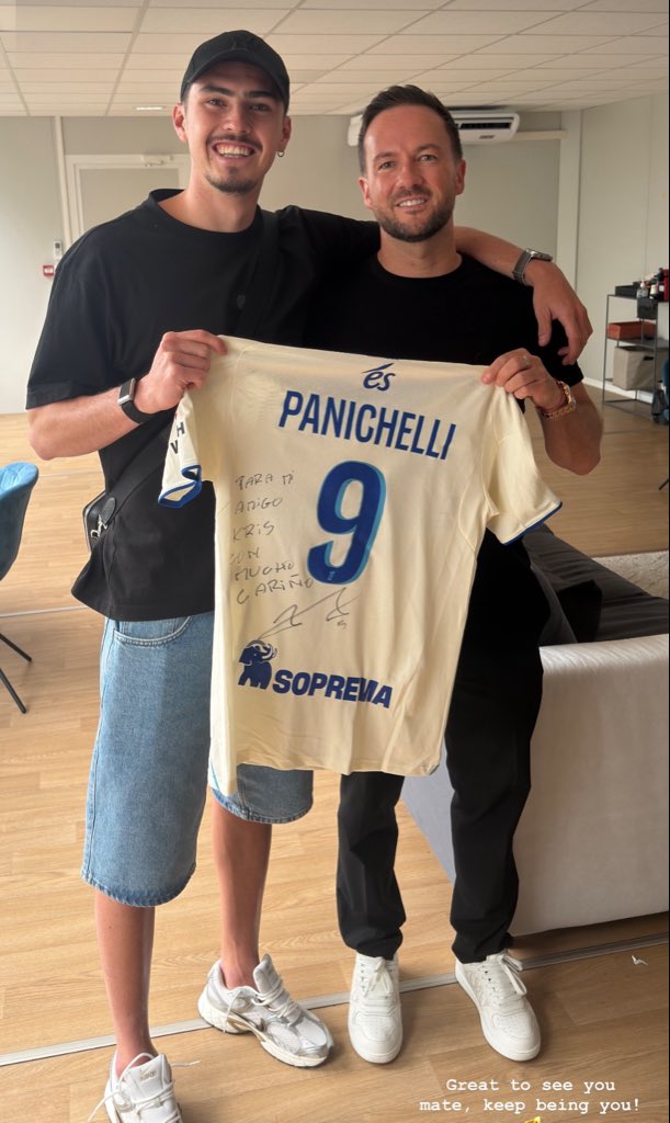 Bluecoxtra's tweet photo. 🇦🇷 Joaquin Panichelli sharing a moment with his agent at Strasbourg training centre, who is also Mateo Del Blanco’s agent, awaiting the official announcement of the player.

#BlueCo #RCSA https://t.co/lbONS7iF9p