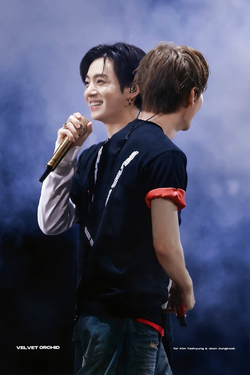 velvetorchid_kt's tweet photo. 260612 😁
#JUNGKOOK #TAEHYUNG #JEONJUNGKOOK #V #BTS @BTS_twt https://t.co/qQn6v7VFE7