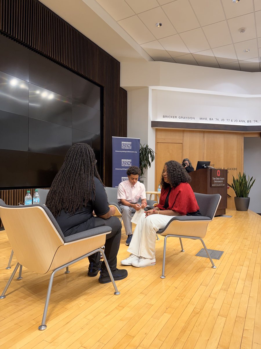 keep_republic's tweet photo. Justice in Motion next stop: bringing together judges and high school students at @OhioStateLaw Law and Leadership Institute, speaking with kids about the importance that the judiciary and law plays in their lives and future careers.  #JusticeInMotion #RuleofLaw #Democracy https://t.co/lSKtBywvBe