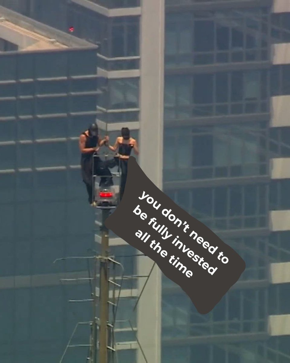 ReveilleWealth's tweet photo. We're not afraid to shout it from the rooftops: you don't need to be fully invested ALL the time. 🗣️🏙️ At Reveille, we know that sometimes the best thing you can do is step back.

Learn more about our process ➜ https://t.co/vqRQTVKlD9

#Reveille #RBID #empirestatebuilding https://t.co/f5h3xhjHBG
