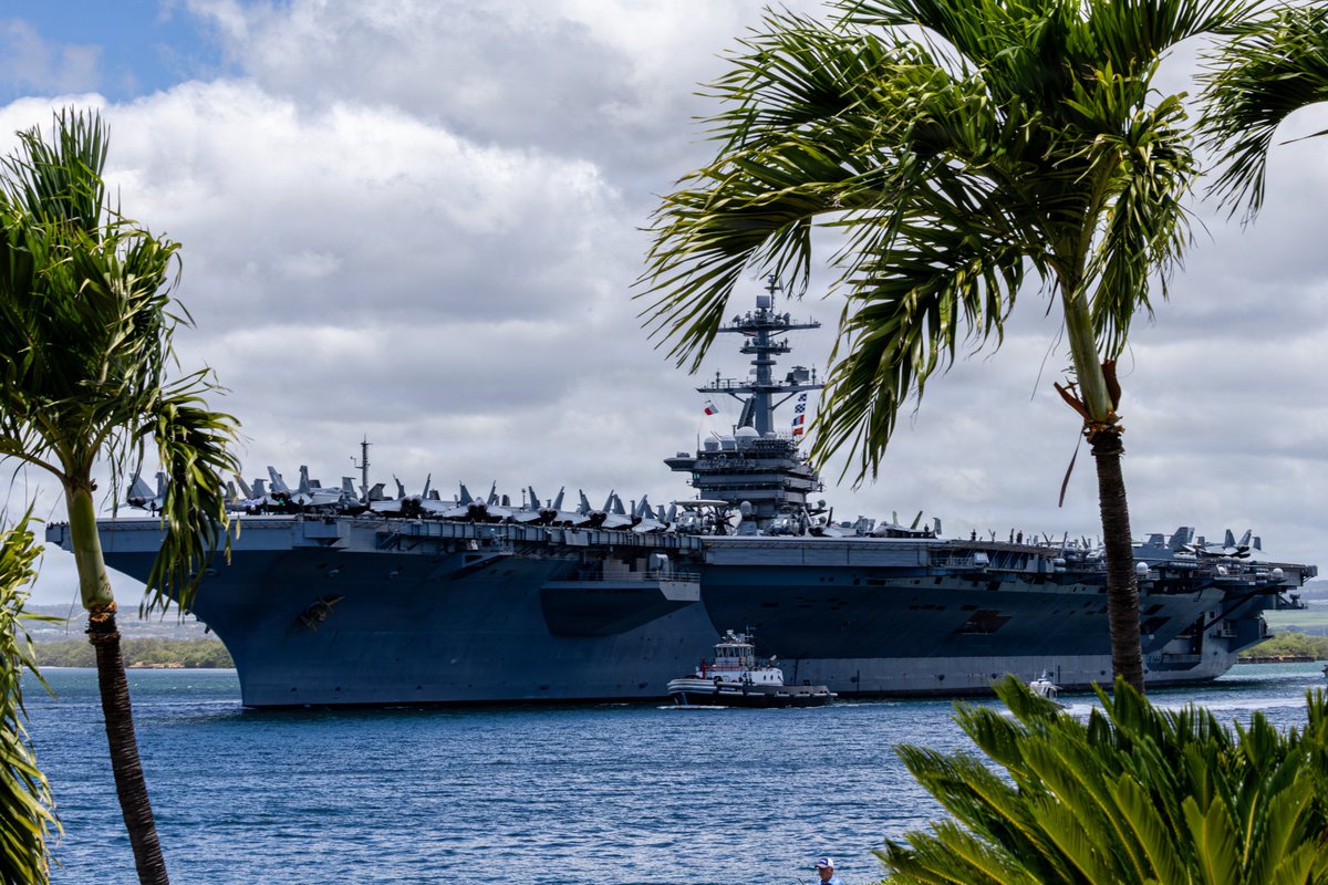 JointBasePHH's tweet photo. #warshipwednesday USS Theodore Roosevelt (CVN 71), USS Carl M. Levin (DDG 120) and U.S. Navy medium displacement unmanned surface vessel Sea Hunter depart #JBPHH to begin the sea phase of #RIMPAC2026, July 7, 2026. #partners #integrated #prepared

📷MC1 Kyle Carlstrom https://t.co/uJrHiZEhAm