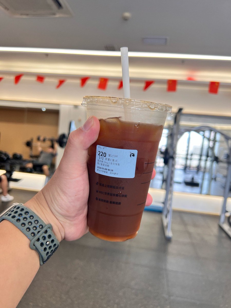 MullerGunter's tweet photo. Track your steps, hydrate well, and get 7+ hours of sleep daily—small daily wins keep you energized! ， https://t.co/ADrzup5l6z