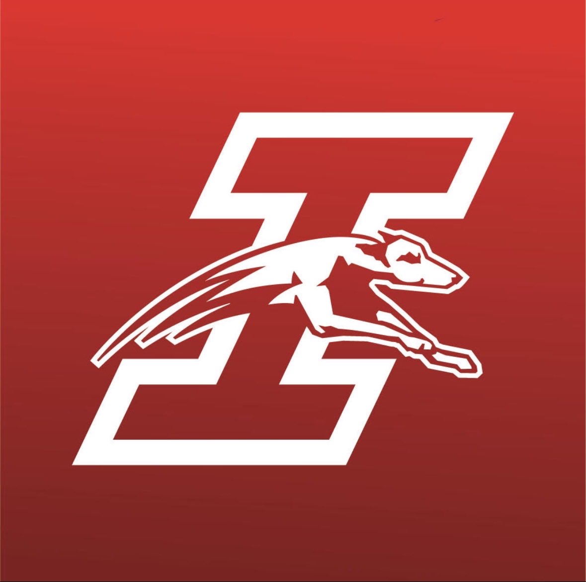 bickett_brady's tweet photo. Committed!! #rollhounds https://t.co/X7drLuyOEb