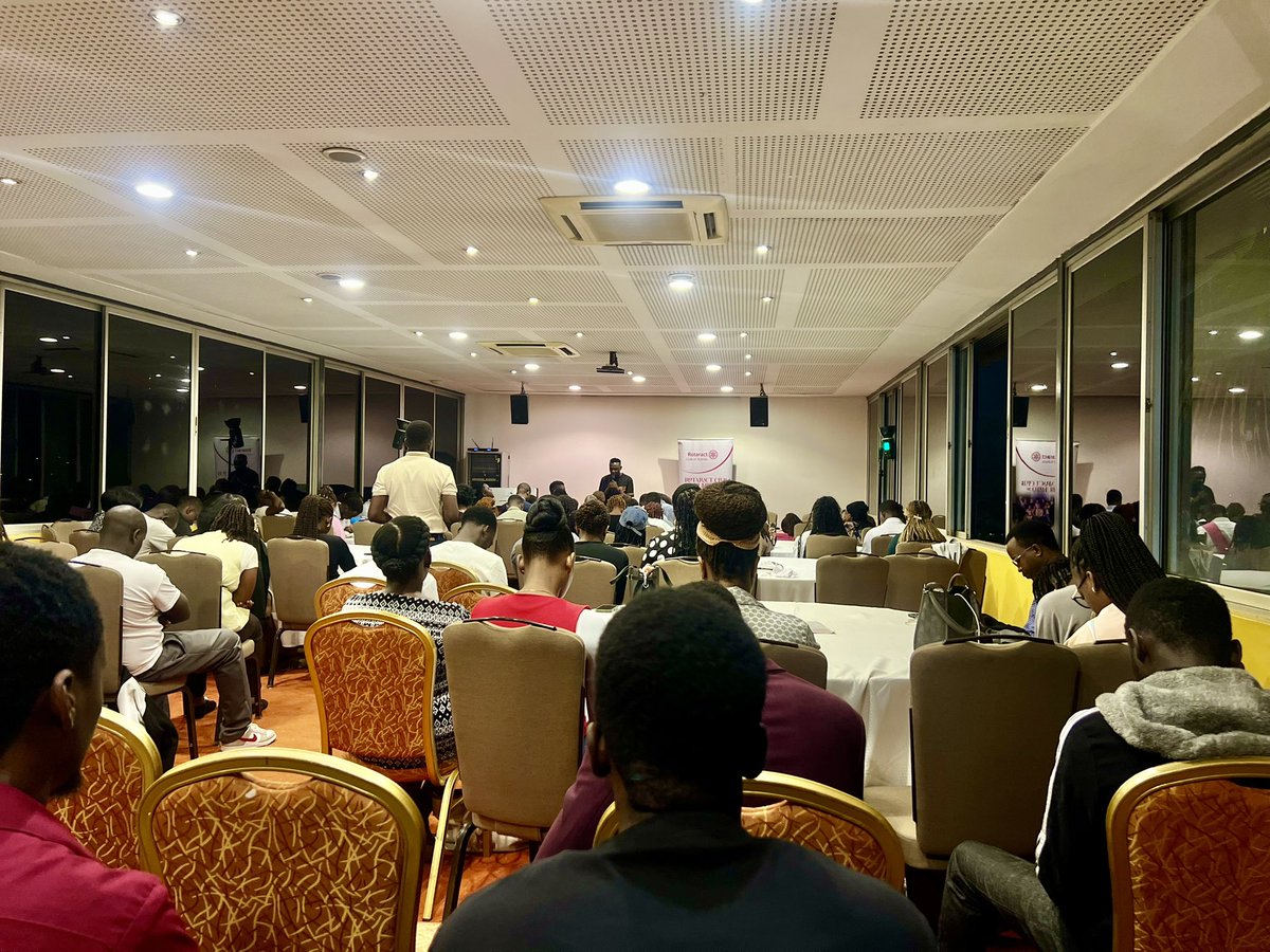 MugabeAugust1ne's tweet photo. Enjoying fellowship at Rotaract Club of Bukoto.
#Rotary #Rotaract #RotaryEyamba #RotaryInternational https://t.co/xl5aADcP7j