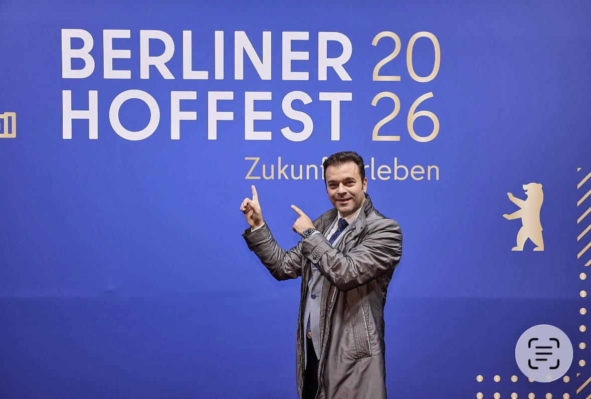 korhankocoglu's tweet photo. Herzlichen Dank für die Einladung zum Hoffest 2026, an unseren Regierender Bürgermeister, lieber @kaiwegner! 🏛️ Es war ein fantastischer Abend mit alten Freunden Abend? 
#Hoffest2026 #Berlin #KaiWegner #RotesRathaus #Networking #Hauptstadt #Politik #BerlinVerbindet #Community https://t.co/JGM8VY7nX5