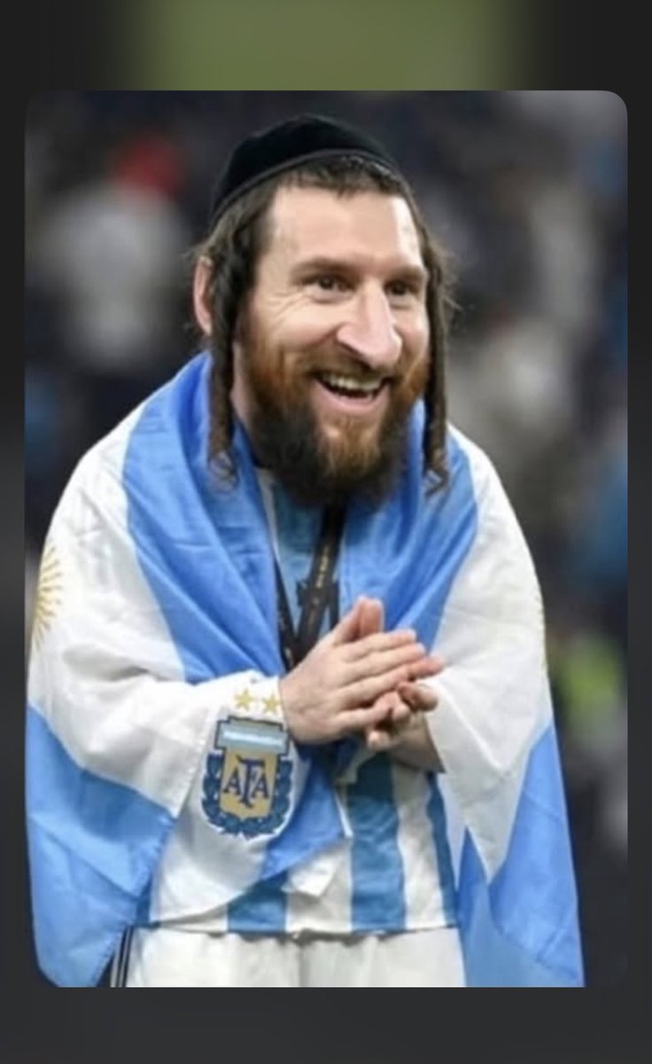 AMROFFICIAllll's tweet photo. @FIFAWorldCup https://t.co/4VZlTLZbHj