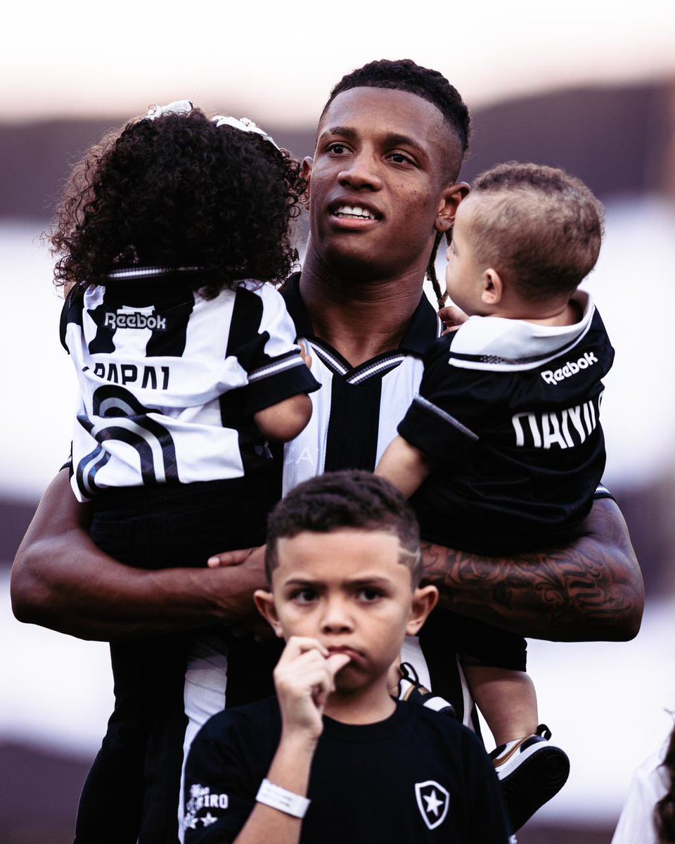 Verdao_infos's tweet photo. 🚨 URGENTE!

O Palmeiras vai acelerar as conversas com o Botafogo para garantir a contratação de Danilo.

🗞️ @ESPNBrasil | Bruno Andrade
📸 Lucas Almeida https://t.co/Q433rNR7Z7