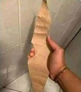 Pausismo's tweet photo. Me he quedado sin papel y he tenido tirar del comodín https://t.co/q6uRTyghxe