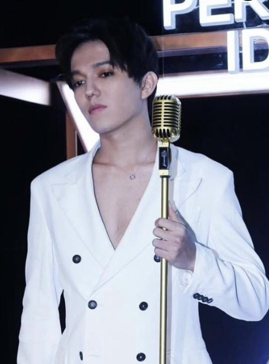 Amina27121953's tweet photo. @DiDearsHispanos Lo que le sucede a mi alma cuando escucho las canciones interpretadas por Dimash no se puede describir con palabras... Deleite, lágrimas, alegría... Este no es un estado natural.

DIMASH IS A COMPOSER 
SamalByDimash 
#DimashQudaibergen https://t.co/TlkZBHjUtV