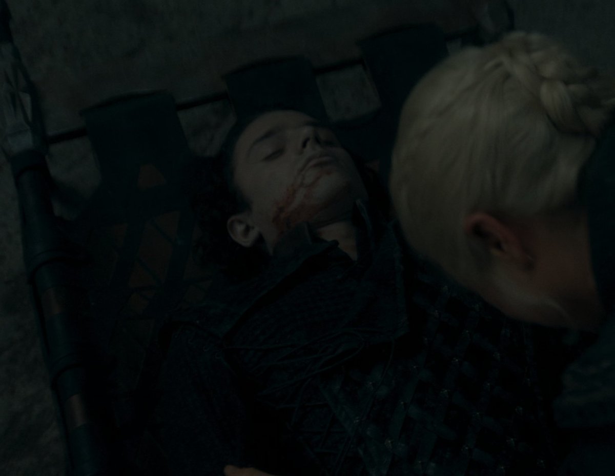 ann1pjo's tweet photo. yk it's bad when you get mogged by a corpse https://t.co/tSTEkPC4QH