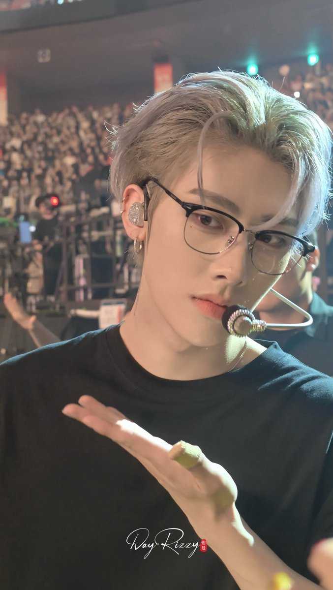 DayRizzy's tweet photo. 锐喵颜值check🥰🎀

#리키 #RICKY #沈泉锐 #リッキー #AND2BLE https://t.co/3qWBCpwypR