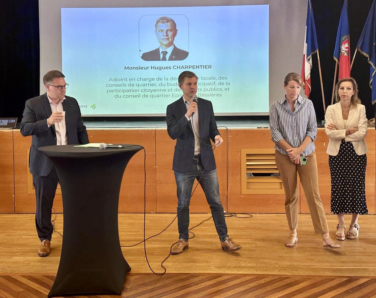 H_Charp's tweet photo. Ce matin nous avons accueilli, avec @geoffroyboulard, à la @Mairie17 les nouveaux conseillers de quartiers de la mandature 2023 - 2026.

Chacun de nos neuf quartiers est désormais doté d’une instance de démocratie locale renouvelée, prête à démarrer dès la rentrée ! https://t.co/uP4sBmHjez