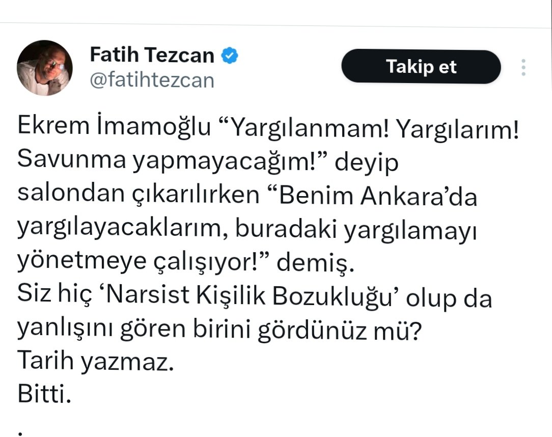 martubez's tweet photo. Çorbasına fetö için akıttığı gözyaşlarını,içecek kadar full fetöcü, kadın düşmanı,şiddet hastası 
Elini kolunu sallayarak siktir olup gitti ordan şimdi akepe yalıyor, güce tapıyor, önüne konanı yazıp çiziyor üste birde bir sürü gerizekalıdan yardım diye para tırtıklıyor.
Soytarı https://t.co/vLeuTBuCFS