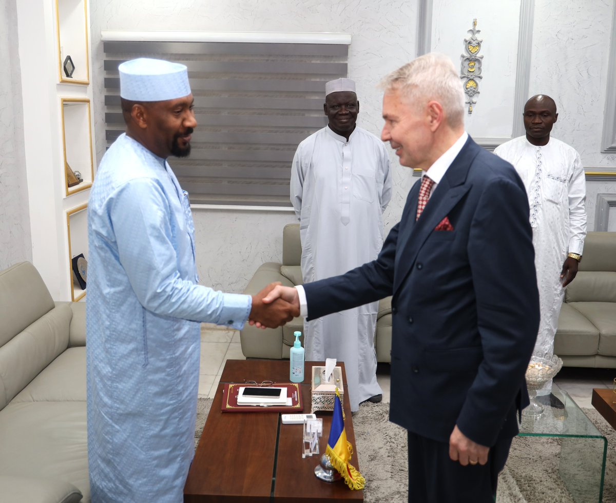 OnuTchad's tweet photo. Ce matin 8 juillet, l’envoyé personnel du SG @UN pour le #Soudan @Haavisto a tenu des consultations de haut niveau avec les autorités tchadiennes et les partenaires. Les échanges ont porté sur l’accès humanitaire transfrontalier, la sécurité des #réfugiés &amp; déficit de financement https://t.co/ecGdxFNFPb