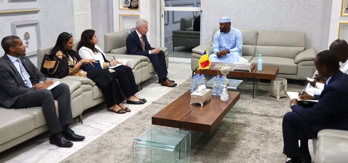OnuTchad's tweet photo. Ce matin 8 juillet, l’envoyé personnel du SG @UN pour le #Soudan @Haavisto a tenu des consultations de haut niveau avec les autorités tchadiennes et les partenaires. Les échanges ont porté sur l’accès humanitaire transfrontalier, la sécurité des #réfugiés &amp; déficit de financement https://t.co/ecGdxFNFPb