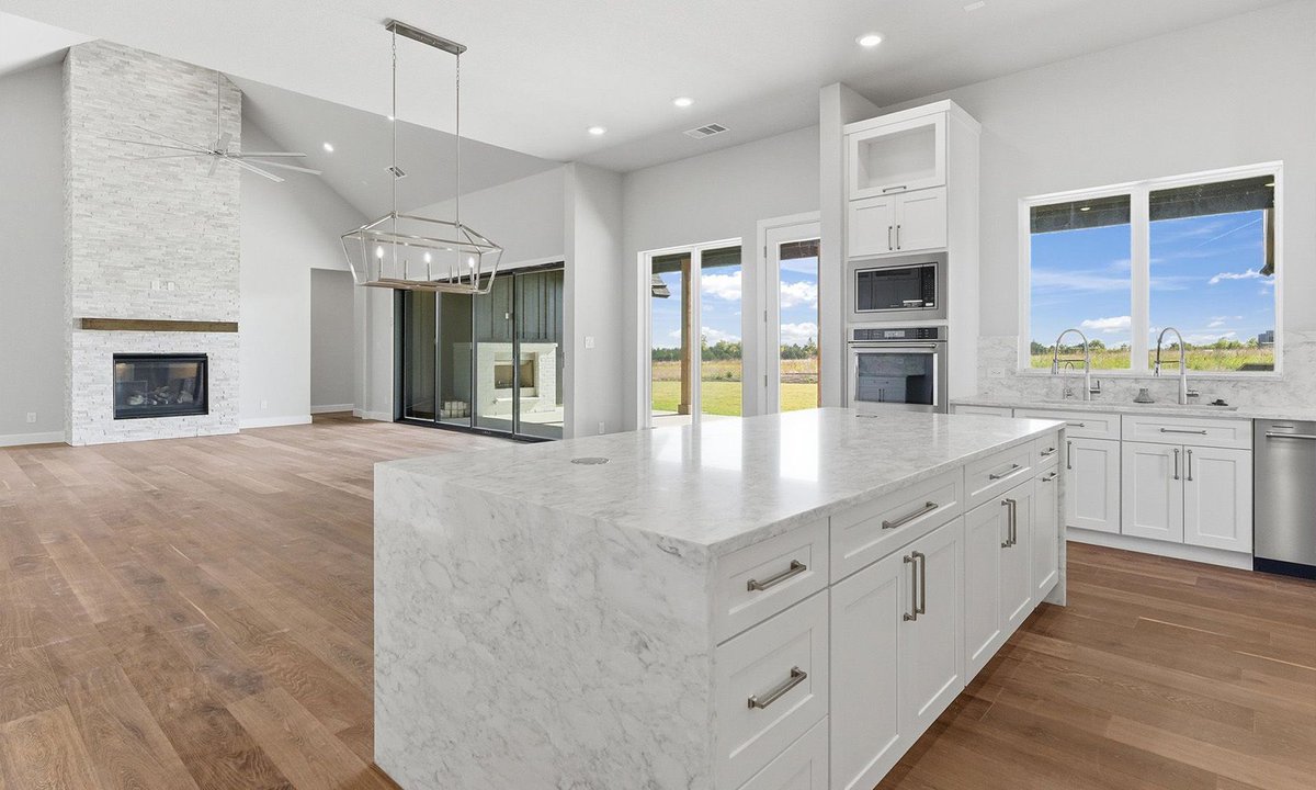 cope_homes's tweet photo. One of the key features of our Devonshire floor plan is its open kitchen-to-living room layoutβ¨ π‘
This move-in ready home is perfect for the flow of everyday life!
Learn more: https://t.co/V6mXLA0wOu
#CopeHomes #CopeDFW #CustomFloorPlans #SpecHomes #DFWRealEstate https://t.co/GEEpN26Shw