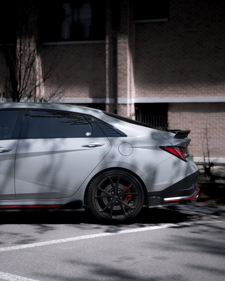 EarnhardtAuto's tweet photo. Parked or in motion, this beauty is unmatched. 😍

📸: @n_evo_k

#Hyundai #HyundaiElantraN #ElantraN https://t.co/JJGt3dLWoS