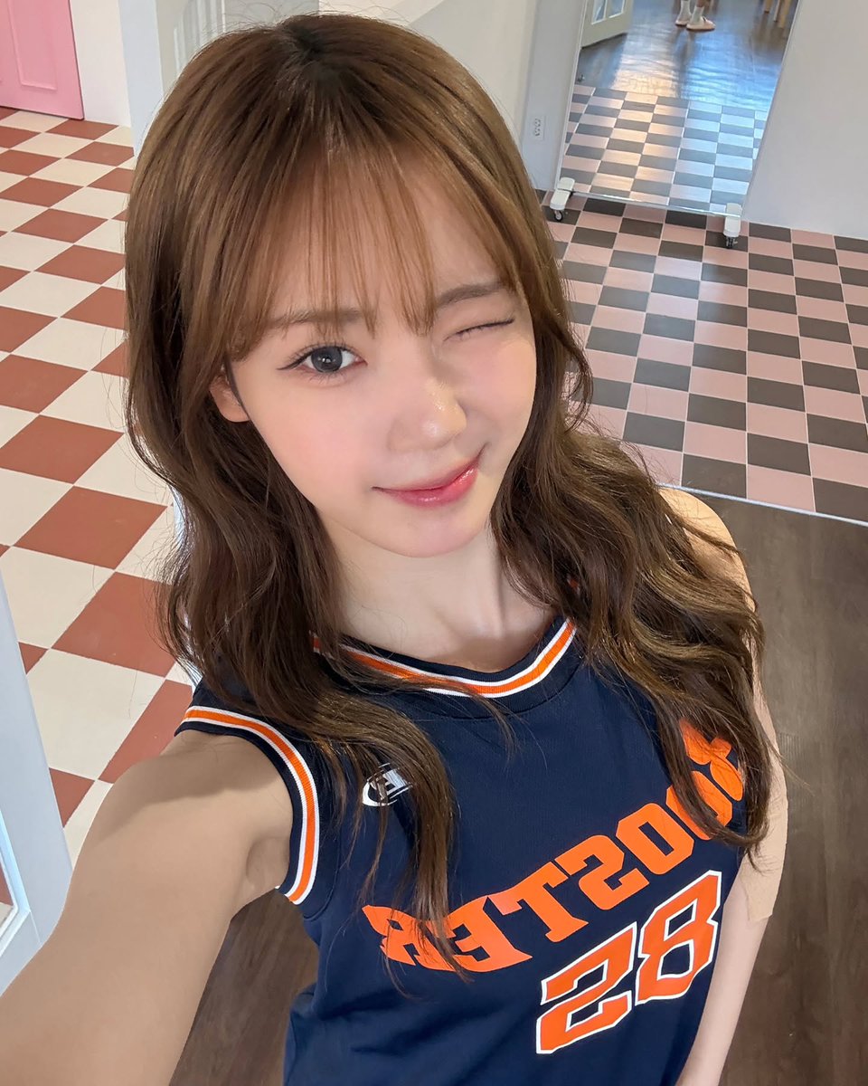 nugupromo's tweet photo. Fujimoto Ayaka (VIGU, former ON1 Rookies, BLACK&amp;WHITE, Produce 101 Japan The Girls, Girls Planet 999) is currently appearing on the SBS variety show Kick A Goal as a member of FC World Class!

Introduced as a new member in January, she has been a regular cast member since then. https://t.co/fJprdTbBBv