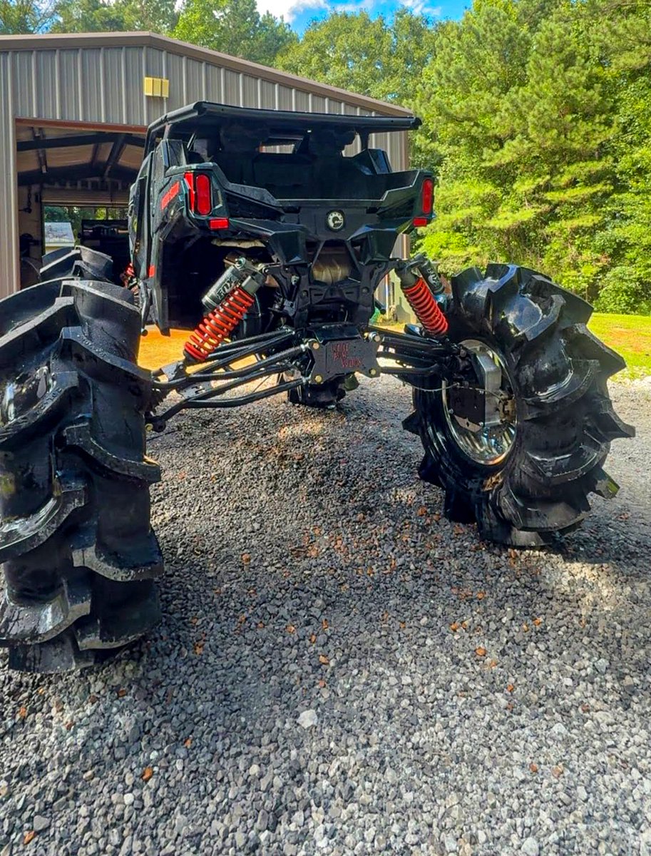 superatvtweet's tweet photo. Caden Sanders @CanAm  #MaverickSport just looks insane! This thing is a true mud monster, complete with a #SuperATV 8-inch Dual Idler GDP portal gear lift. Who can guess the tire size? 🤔⚙️ #GearDrivenPerformance #LetsRide https://t.co/V1SmiFdvoF