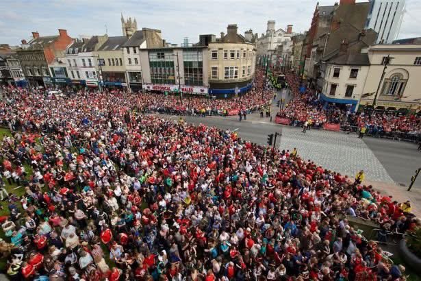 Awaydays23's tweet photo. ON THIS DAY 2016: Wales Homecoming parade after a great Euros https://t.co/0ofG8opKlF