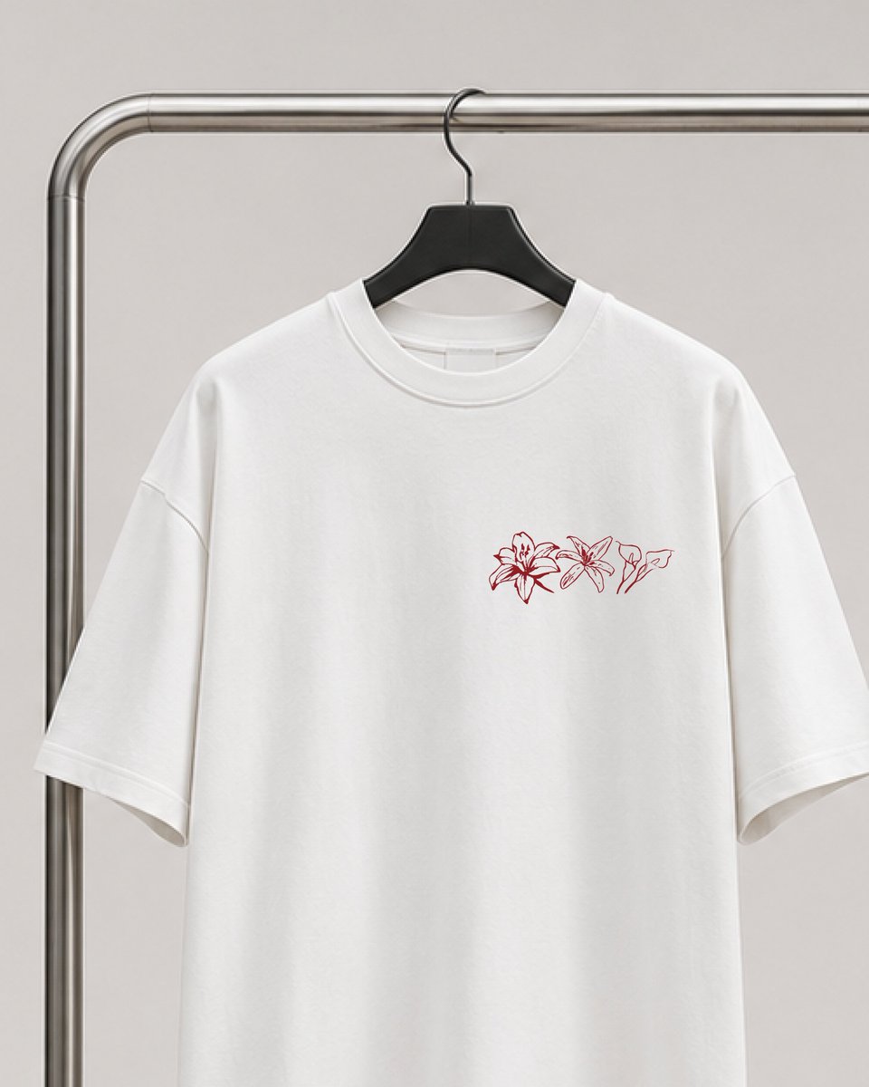 Vinie__'s tweet photo. I've always wanted to design something with flowers. I was cheesing while making this 🥺 https://t.co/cvd5a8z7PJ