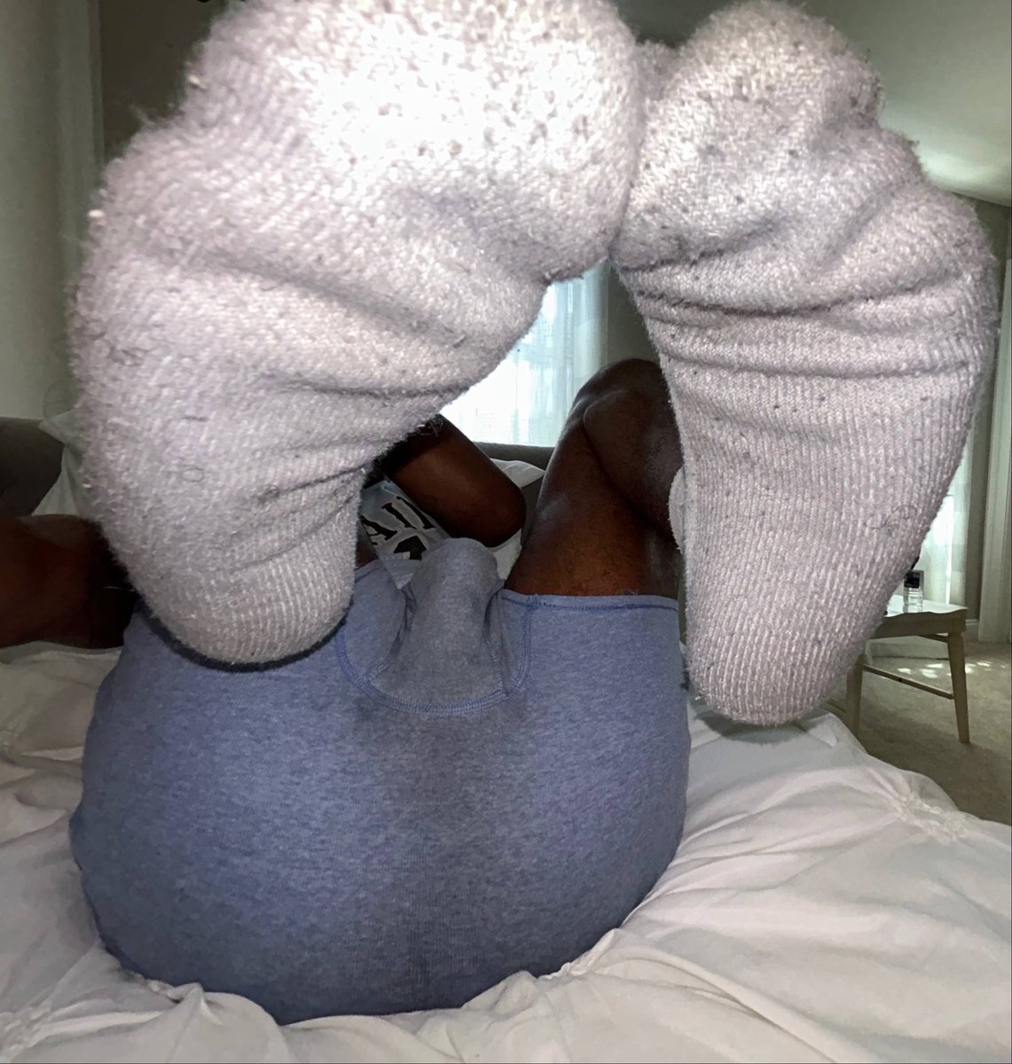 boysmells_'s tweet photo. it’s getting kinda steamy in here bro 😮‍💨🧦 https://t.co/TR5qMsDwG8