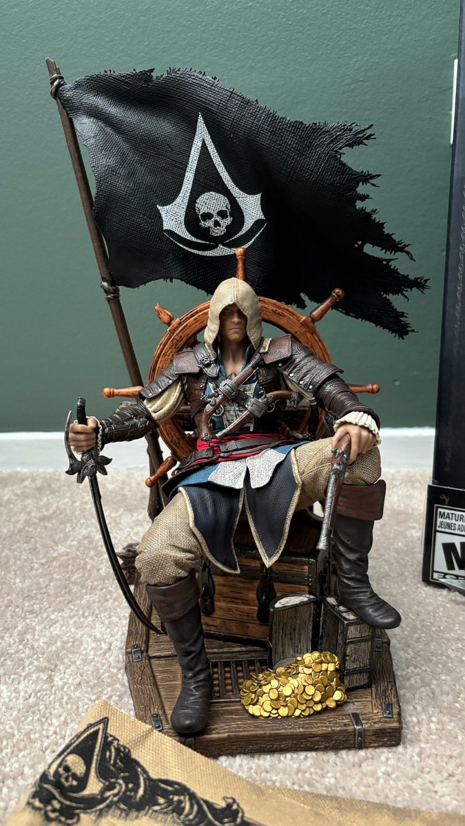 FrameHoldPhotos's tweet photo. Look what arrived a day early!

This collector's edition is amazing! I am super excited to take a closer look at Edward's journal to see if there are any hidden puzzles or clues for in-game loot 👀🔍

The statue by @PureArtsLimited is insane 🔥

#AssassinsCreed #BlackFlagResynced https://t.co/Vyz2LTLW4Y