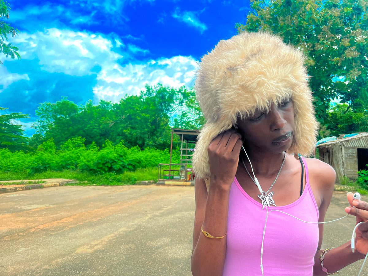 OlagunjuAfeez13's tweet photo. My photography style 📸and niche is not that of a clichè here but I will meet my audience soon https://t.co/4vnnNIr5ss
