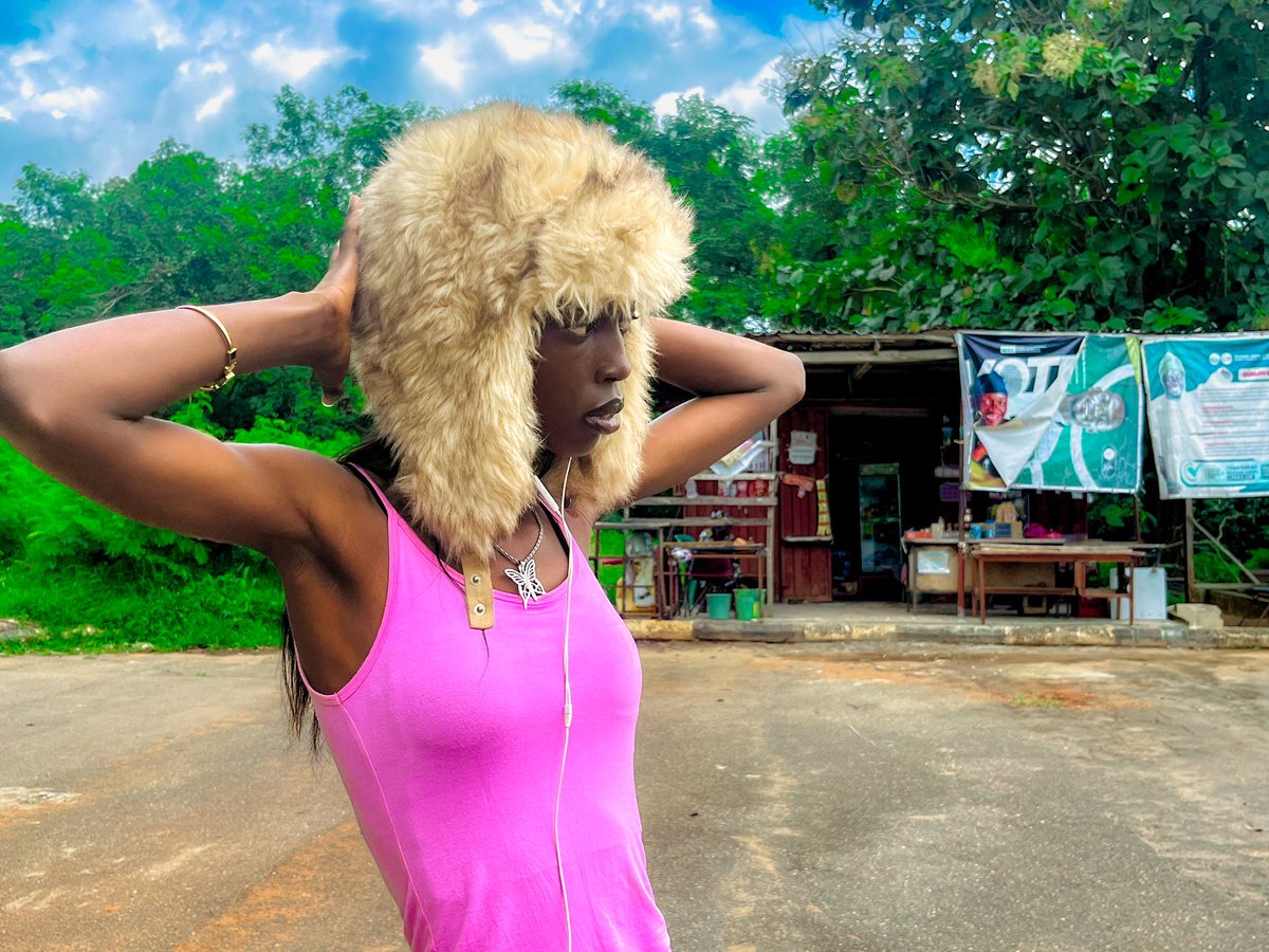OlagunjuAfeez13's tweet photo. My photography style 📸and niche is not that of a clichè here but I will meet my audience soon https://t.co/4vnnNIr5ss