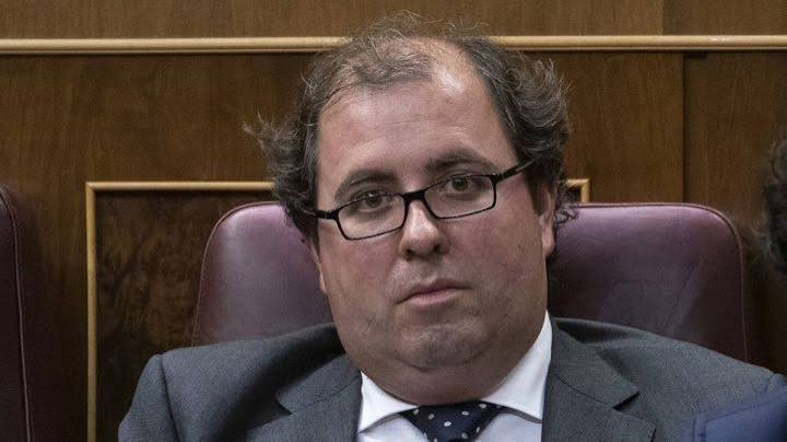 zalillo71's tweet photo. Poca broma con las bajas
¿El PP no se acuerda de lo que pasó la última vez que hicieron ir a trabajar a uno de los suyos estando enfermo? https://t.co/Hh72248fYz