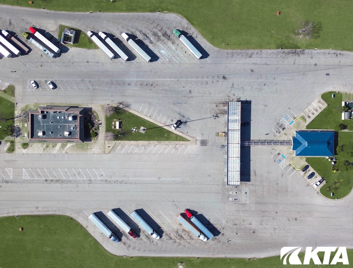Kansas Turnpike tweet media