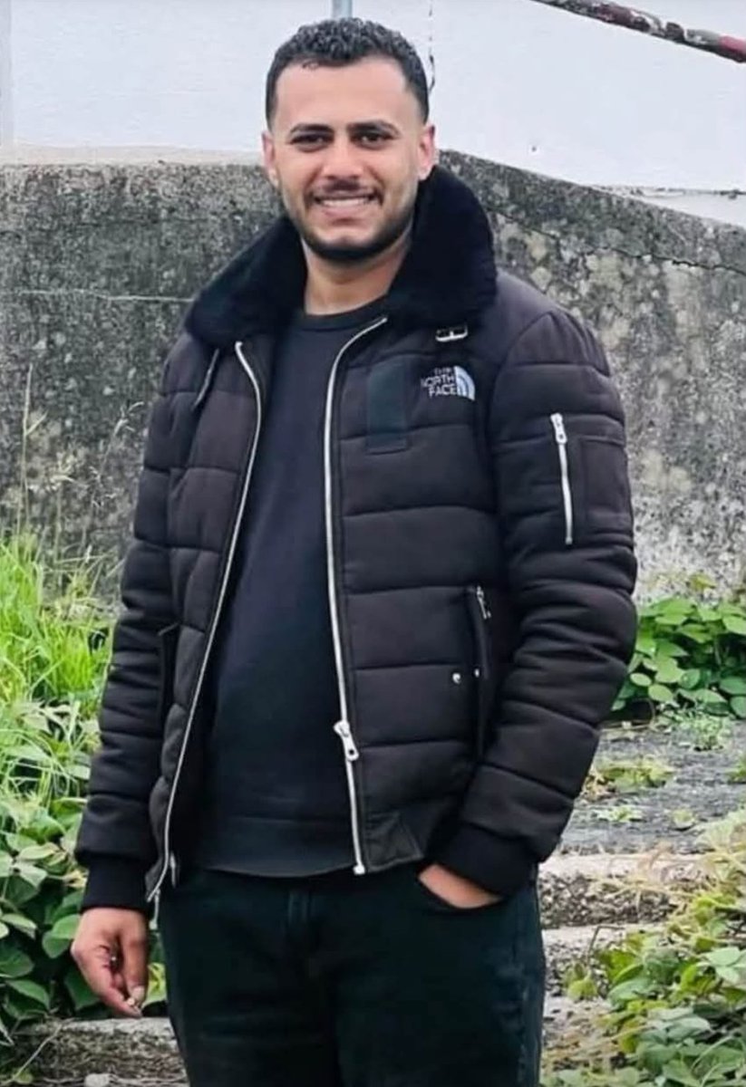 gnh_Eastwall's tweet photo. Flood the internet with his picture. 
This man is suspected of killing a mother a beautiful American woman living in Killarney.  
Found by her baby.  May she rest in peace.  Her poor baby. https://t.co/SHxUfwYe0y