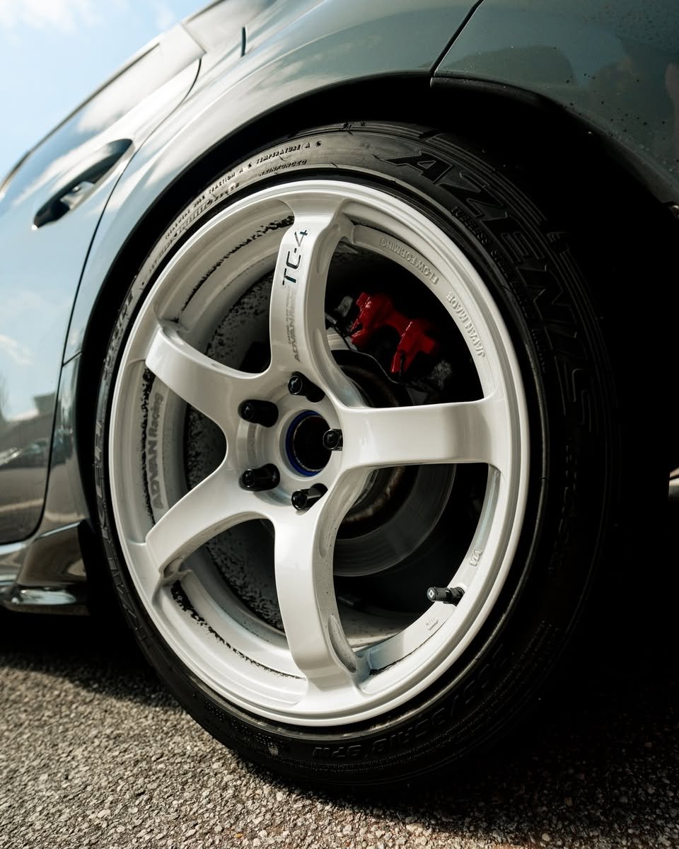 EarnhardtHonda's tweet photo. Arrival is everything. 🔥
📸: @twostepperformance @egciv93
#Honda #CivicTypeR #FL5 https://t.co/ACThkxTVrZ