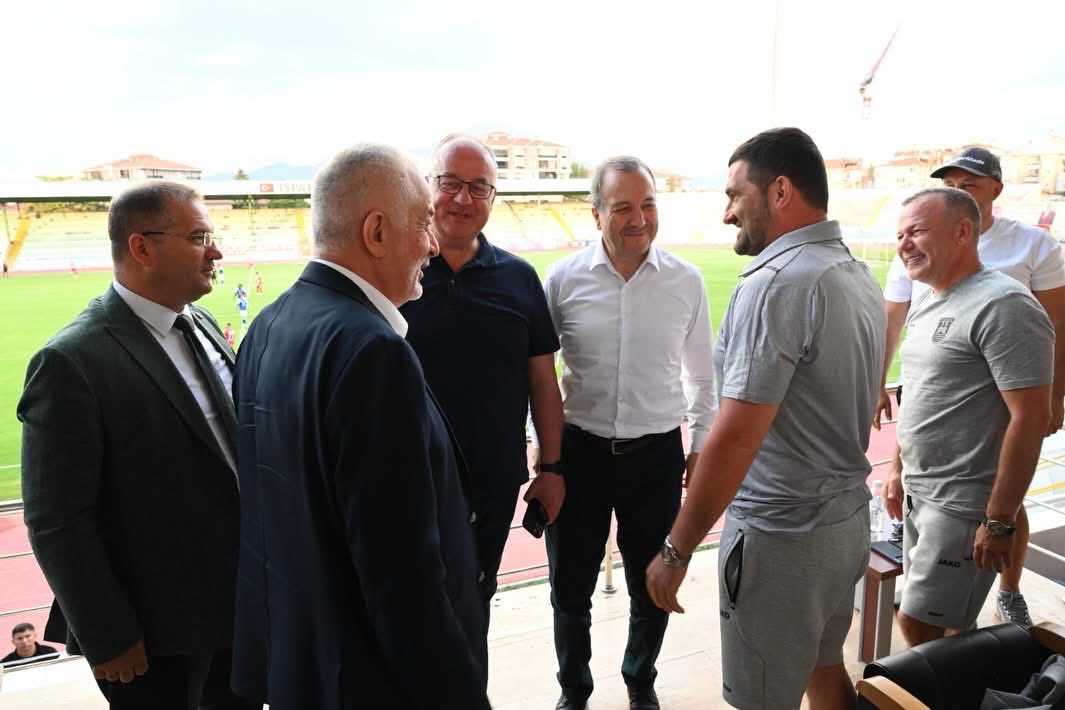 mugokgoz32's tweet photo. Rakımı, havası ve doğal güzellikleriyle #Isparta ve Isparta’mızın incisi #Davraz, futbol takımlarının kamp için gözde adresi 🏔️ https://t.co/7yo5QLxlHJ
