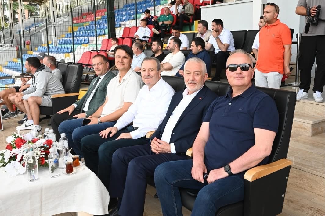 mugokgoz32's tweet photo. Rakımı, havası ve doğal güzellikleriyle #Isparta ve Isparta’mızın incisi #Davraz, futbol takımlarının kamp için gözde adresi 🏔️ https://t.co/7yo5QLxlHJ