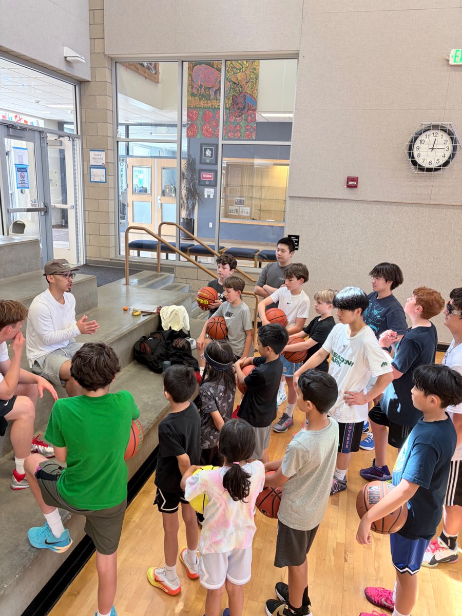 CoachCho's tweet photo. Close to wrapping up Meadow Park Summer Camp #4 …. Been an awesome Month of hoops. Look forward to getting back to it in August! 

https://t.co/8ggz0Oxv89 https://t.co/vfItsmZNZF