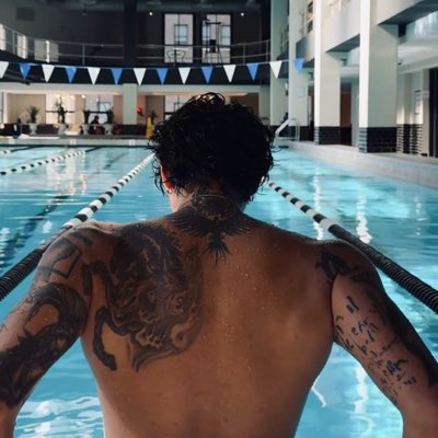 kovankar's tweet photo. balik fc lama aja dah
#NewProfilePic https://t.co/AU6DjKPuk0