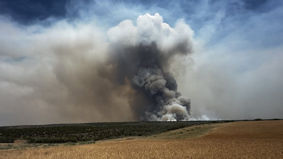 posted_news's tweet photo. A "Jet Stream" belt across Utah and Colorado has burned a combined total of 285,884 acres, breaking a historic regional record.
The #BabylonFire, #GoldMountainFire, #FerrisFire, #AspenAcresFire are located between 37.5°N and 38.2°N latitudes.
https://t.co/pUYz9voS0g
#COwx #UTwx https://t.co/JtgUDEBMNt