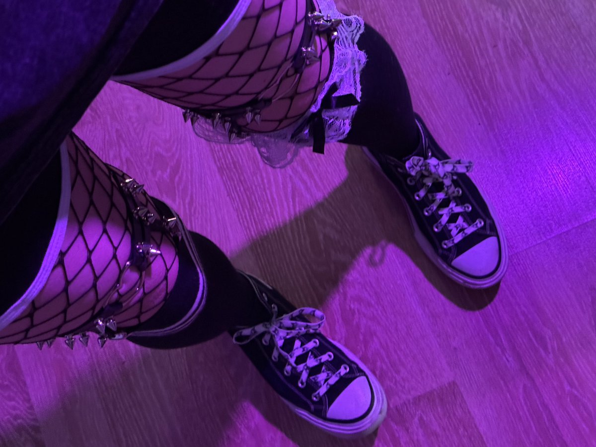 gotou_113's tweet photo. RAWRR

#femboy #goth https://t.co/5f9jodrwOq
