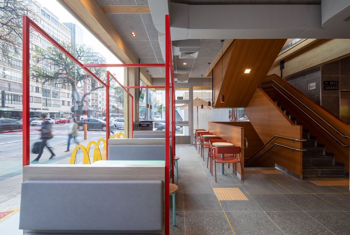 Archello's tweet photo. Superlimão rethinks the fast-food prototype through a lower-carbon material palette and industrialized construction.
https://t.co/6rzj6ehxE0
#MassTimber #Prefabrication #CircularMaterials https://t.co/dsvRG0wpgE