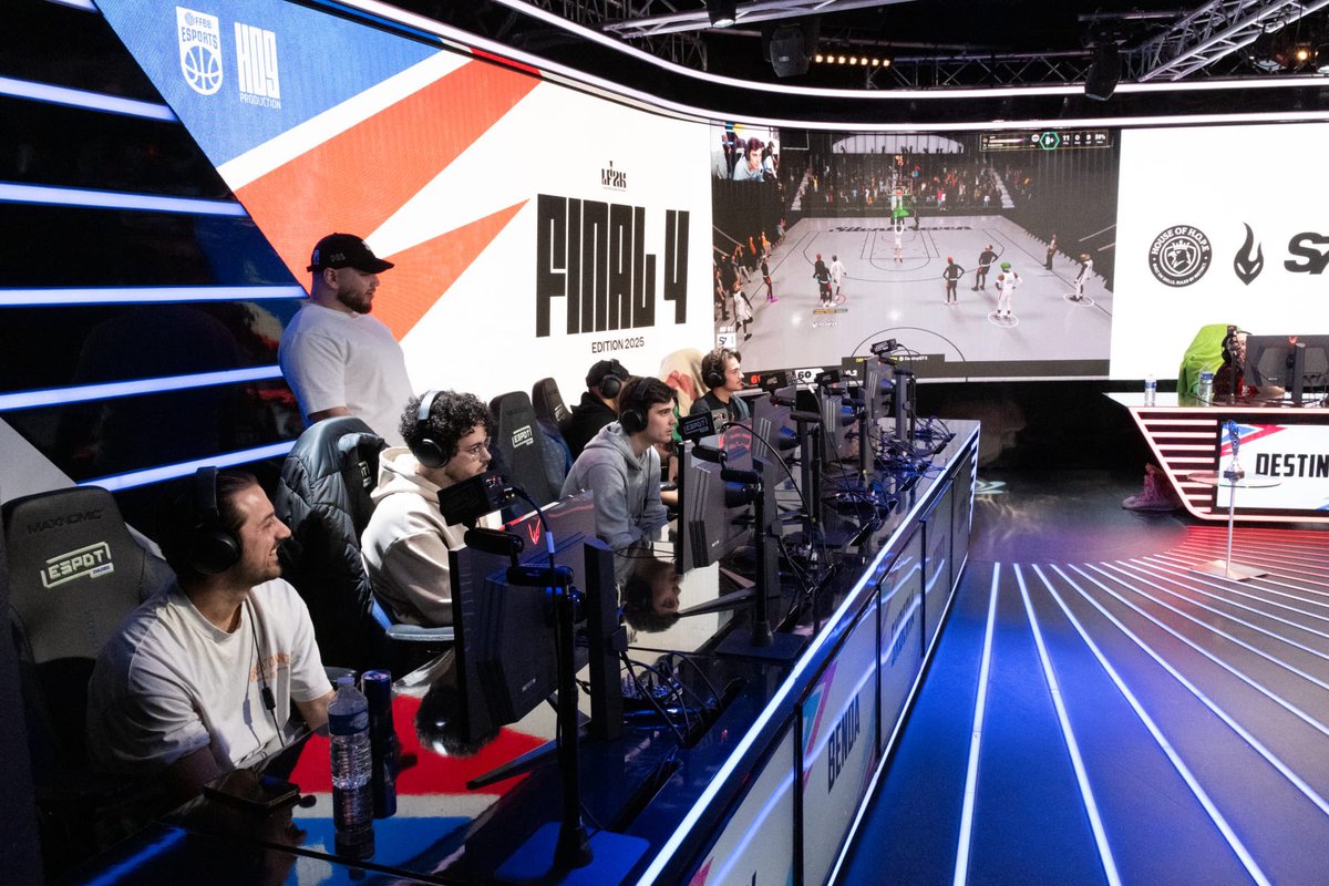 SxberiaS7's tweet photo. F/A PG or SG

After a chill year on 2k26, I’m Looking for a long term team who is willing to try hard.

❤️&amp;♻️ https://t.co/ahobULuOWO