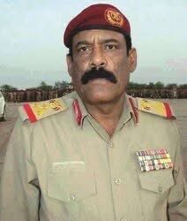 a_n_alawlaqi's tweet photo. بيان هام  صادر عن أسرة اللواء جواس وأبناء ردفان (مشايخ، وأعيان، وقيادات عسكرية وأمنية، ونخب)

​بسم الله الرحمن الرحيم
​"يا أبناء ردفان الثورة والجنوب عامة إن دماء شهدائنا ليست للمساومة، وعدالة قضيتنا ليست محل تفاوض أو صفقات مشبوهة ."
​تابعت أسرة اللواء جواس وقيادات وأبناء ردفان، بمزيد من القلق والغضب العارم، الأنباء والمؤشرات الخطيرة التي تفيد بسعي بعض الجهات المعنية والمختصة إلى إدراج قتلة ومخططي عملية اغتيال القائد البطل، الشهيد اللواء الركن ثابت مثنى جواس ومرافقيه، ضمن صفقات تبادل الأسرى القادمة.

وانطلاقاً من موقفنا الثابت والرافض لكل محاولات الالتفاف على القانون، أننا نرفض تسييس الجرائم الإرهابية والجنائية أو تحويل قضايا الدم والقصاص إلى أوراق تفاوضية بل هو شرعنة للإرهاب واستهتار صارخ بقدسية القضاء ودماء الشهداء ولن نسمح أبداً بأن تمرر أي صفقات تنتقص من القصاص العادل من قتلة اللواء جواس ورفاقه الأبرار 

​إننا وأمام هذا المنعطف الخطير والتطور غير المحسوب، نعلن للرأي العام وللجهات كافة 
​نحذر تحذيراً شديد اللهجة الجهات المعنية والمختصة كافة من الإقدام على أي خطوة متهورة ومرفوضة تهدف إلى تهريب أو إخراج قتلة اللواء جواس تحت أي غطاء أو مبرر. إن أي محاولة للالتفاف على العدالة والقصاص الشرعي هي دعوة صريحة لإشعال فتنة عمياء لن يسلم منها أحد، وتجاوز خطير للخطوط الحمراء.

وعليه أننا ​نطالب مجلس القضاء الأعلى ومعالي النائب العام بالتدخل الفوري والحاسم، والاضطلاع بمسؤولياتهم الدستورية والقانونية لحماية الأحكام القضائية من التسييس والعبث، والالتزام الصارم بنصوص القانون التي تمنع المساس بحقوق أولياء الدم والضحايا، وعدم السماح لأي جهة كانت بالتورط في انتهاك هذه الحقوق المكفولة شرعاً وقانوناً ، مؤكدين بأن ​محاولة تهريب مجرمين محكومين بالإعدام تحت غطاء "تبادل الأسرى" تعد طعنة في خاصرة العدالة، وهدماً لمؤسسات الدولة القضائية. ونحذر من أن أي قفز على دماء شهدائنا أو تجاوز للقصاص الشرعي سيواجه بردود أفعال حاسمة، ولن يتحمل أبناء ردفان تبعات ما قد تؤول إليه الأمور جراء هذا الاستفزاز الخطير.

​وختاماً إن ردفان، وهي تتداعى لعقد اجتماعها القبلي والعسكري الموسع في العاصمة عدن، تؤكد أن خياراتها مفتوحة لحماية كرامة وتضحيات أبطالها ، ولن نسمح أبداً بأن تمرر أي صفقات تنتقص من القصاص العادل من قتلة اللواء جواس ورفاقه الأبرار

​صادر عن: أسرة اللواء جواس وأبناء ردفان كافة (العسكريين والمدنيين والقبائل والنخب )