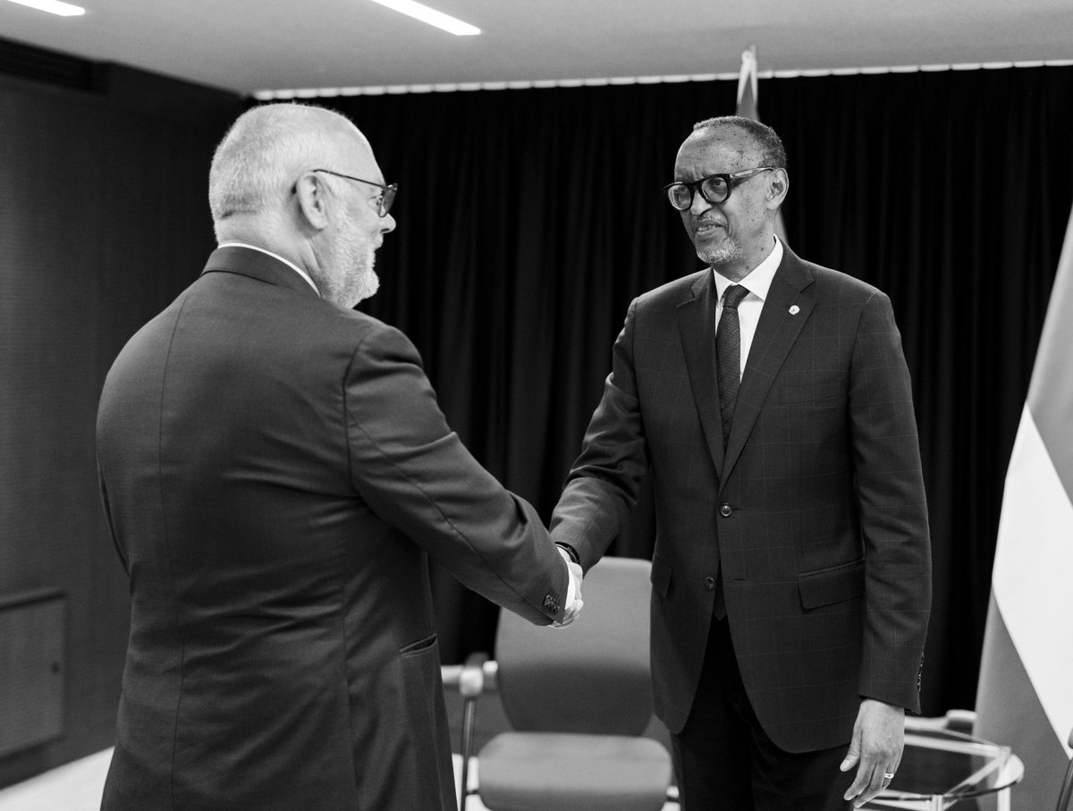 UrugwiroVillage's tweet photo. On the sidelines of the #AIforGood Global Summit 2026, President Kagame met with President @AlarKaris of Estonia. The two leaders discussed ways forward to strengthen bilateral relations, in key areas of mutual interest including digital innovation and e-governance. https://t.co/Ht14eYjTdz
