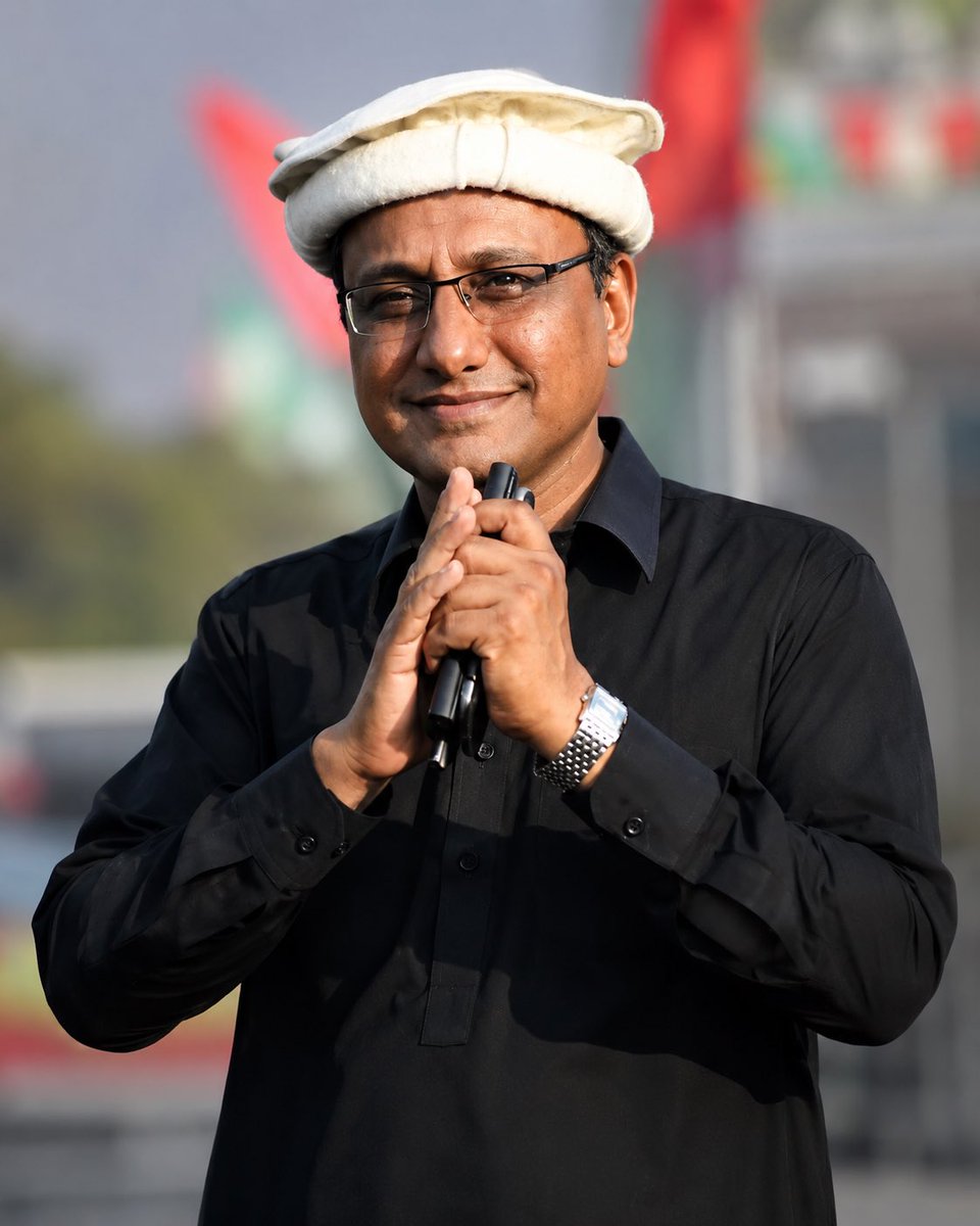 SaeedGhani1's tweet photo. میں ان تمام دوستوں کا دل کی گہرائیوں سے انتہائی مشکور ہوں جنہوں نے میری سالگرہ کے موقع پر مجھے یاد رکھا، امبارکباد کے پیغامات مختلف ذرائع سے مجھ تک پہنچائے اور نیک تمناؤں کا اظہار کیا۔ 🙏 https://t.co/F2CXoEeMKI
