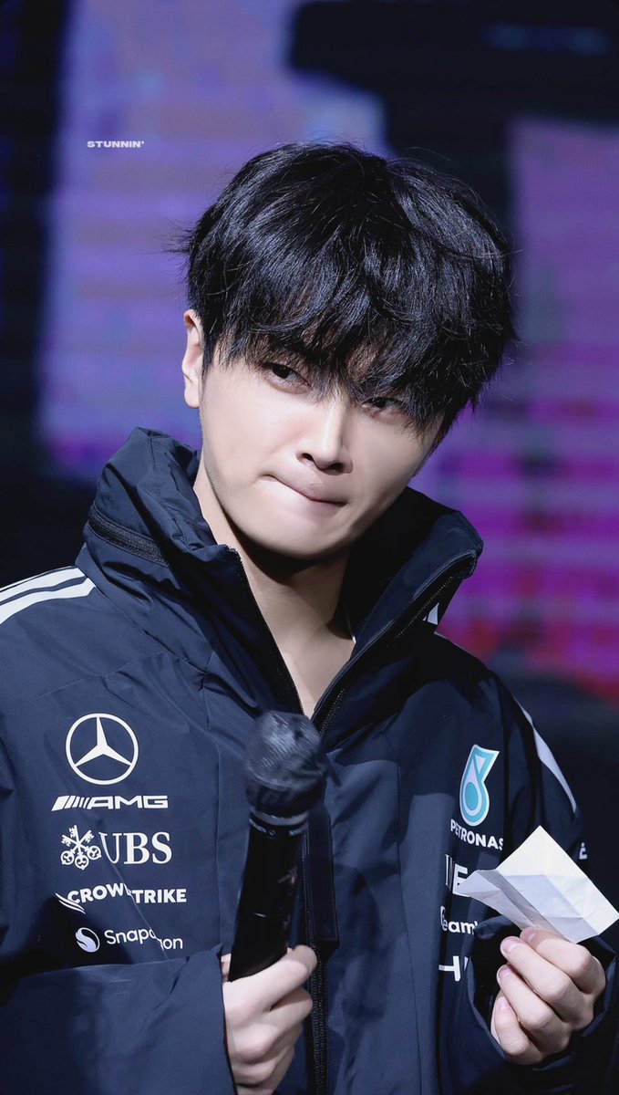 jjongsungee's tweet photo. 레전드 귀여웠던 날 https://t.co/jfckWhP0xg