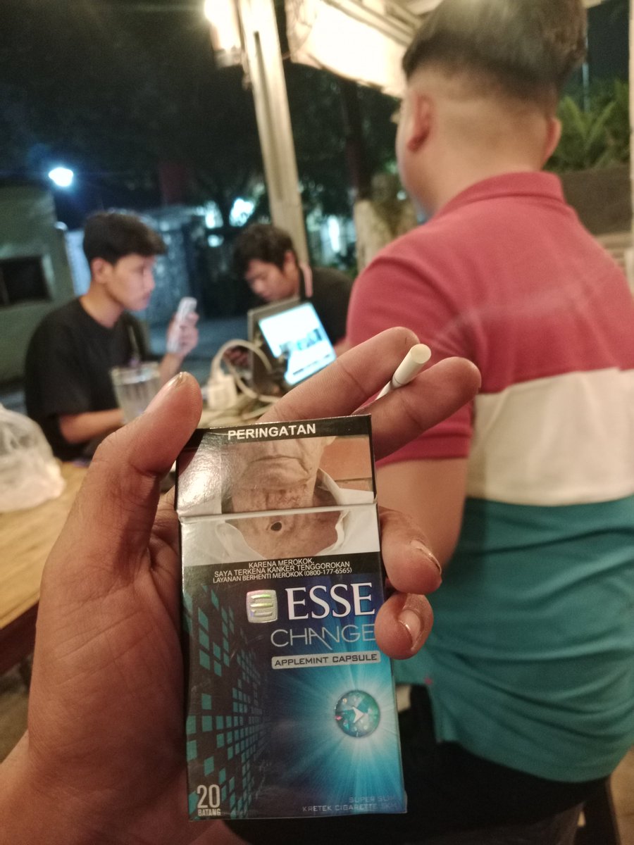 herjunxt's tweet photo. Ora biasa ngisep esse, kon hese meuli na ge 😌 https://t.co/f3Ck9KlXwo